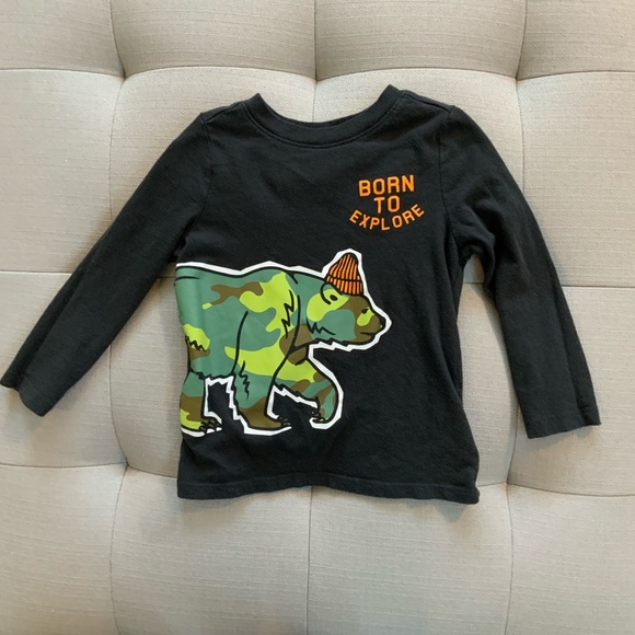 🐻Old Navy Long-Sleeved Boys Bundle🏗 - Picture 2 of 10